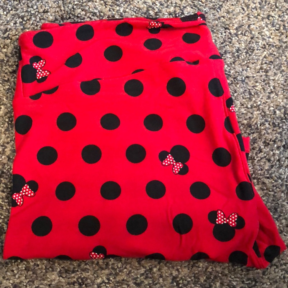 NEW W/OUT TAGS MINNIE MOUSE TC